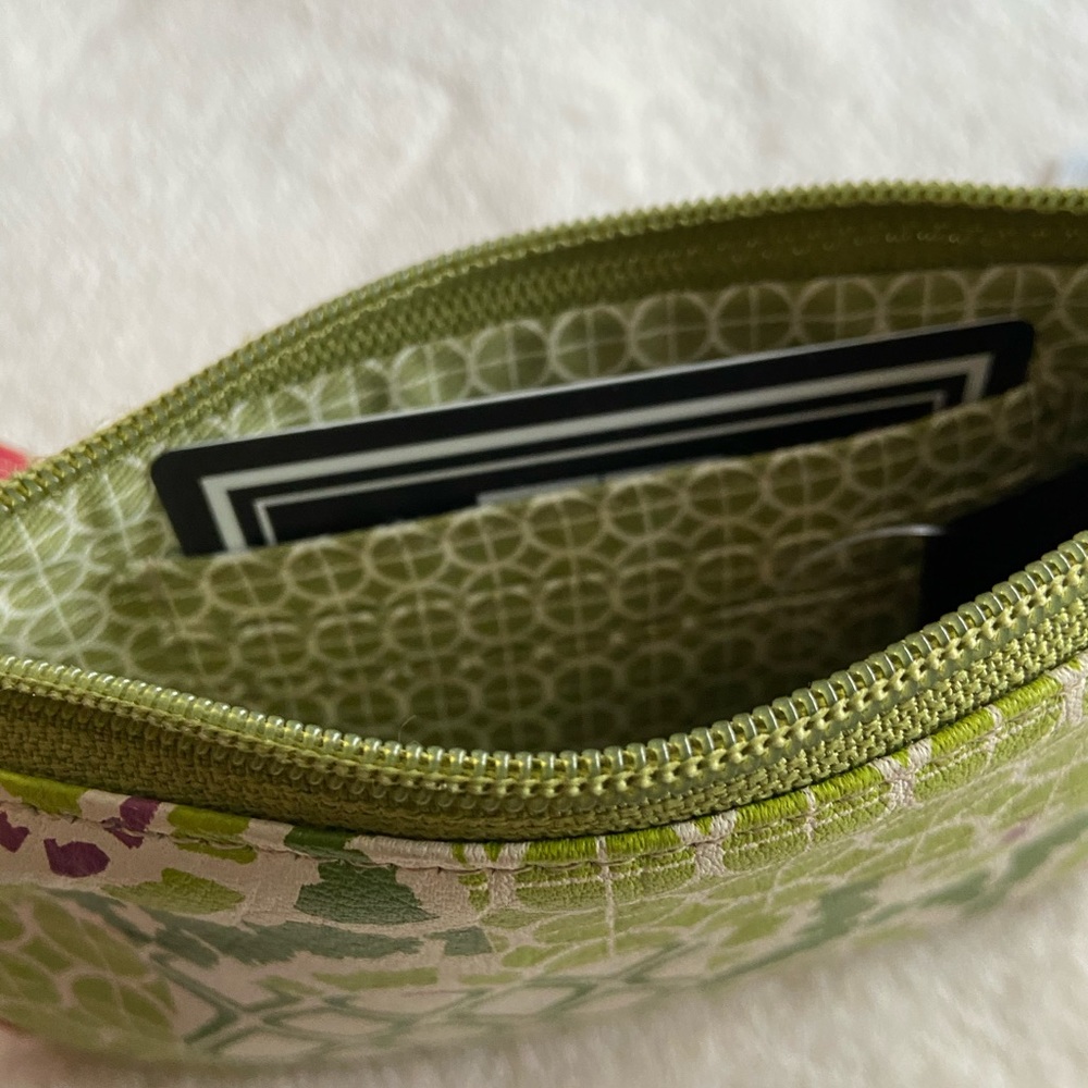 Patterned Spring Wristlet! Never Worn - image 4